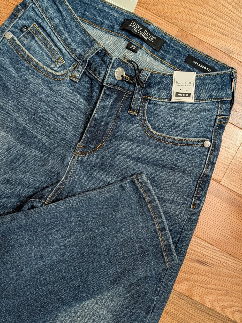 Judy Blue JB82103 MD Relaxed Fit Mid Rise Jeans Size 25 NWT